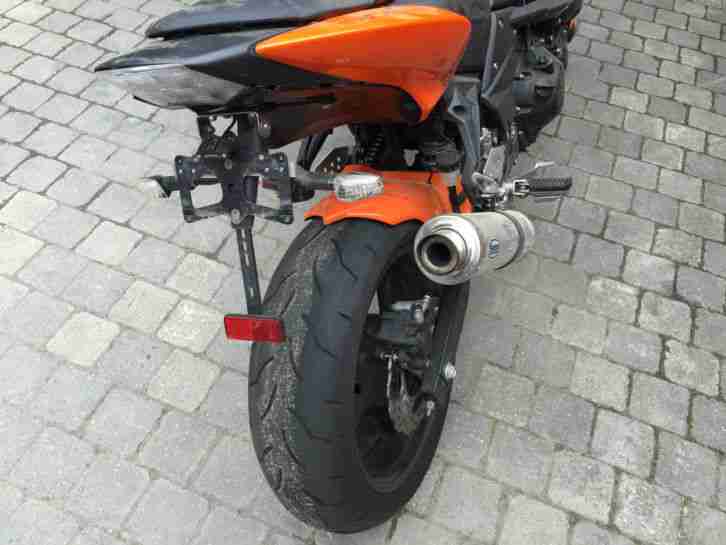KAWASAKI Z 750 BJ 2008 HAVARIE UNFALL BESCHÄDIGT MIT SCHLÜSSEL UND PAPIERE