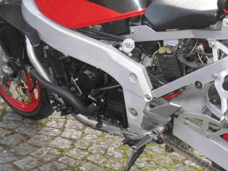 KAWASAKI ZXR 750 H1 ** TEILRESTAURIERT **