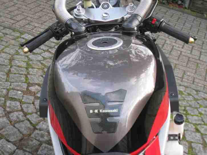 KAWASAKI ZXR 750 H1 ** TEILRESTAURIERT **