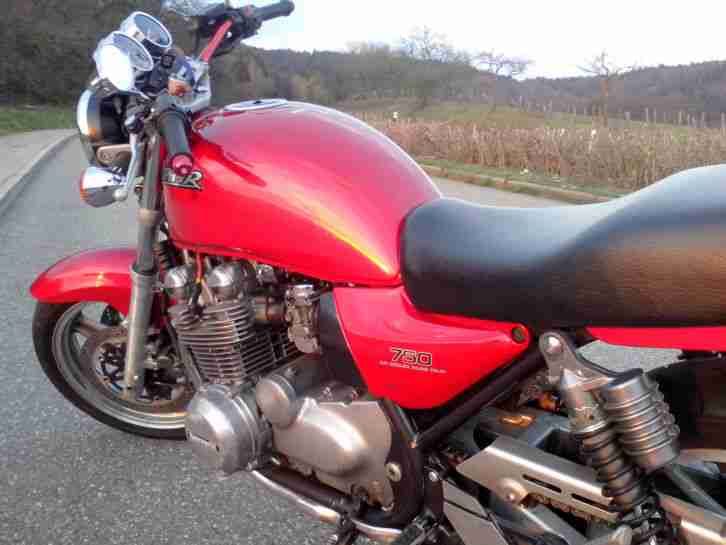 KAWASAKI Zephyr 750 - 53KW - EZ: 1991 - ca. 47 TKM - HU: Dez. 2016 - ZR 750 C