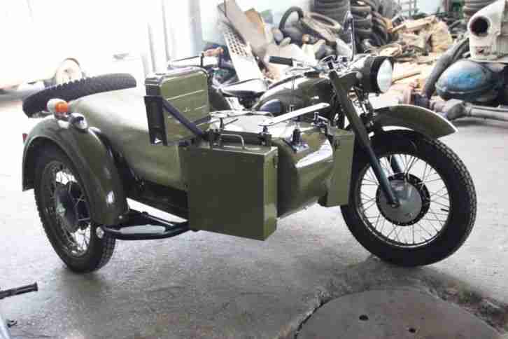 KMZ Dnepr K750