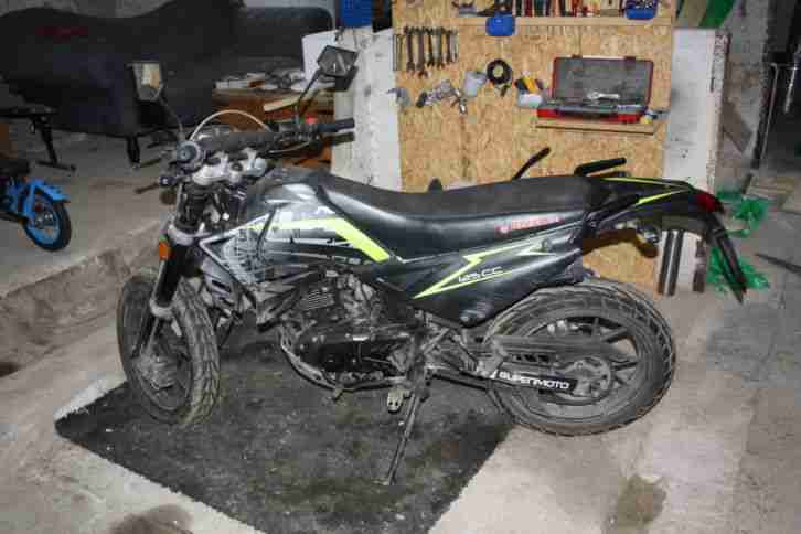 125 cc Supermoto