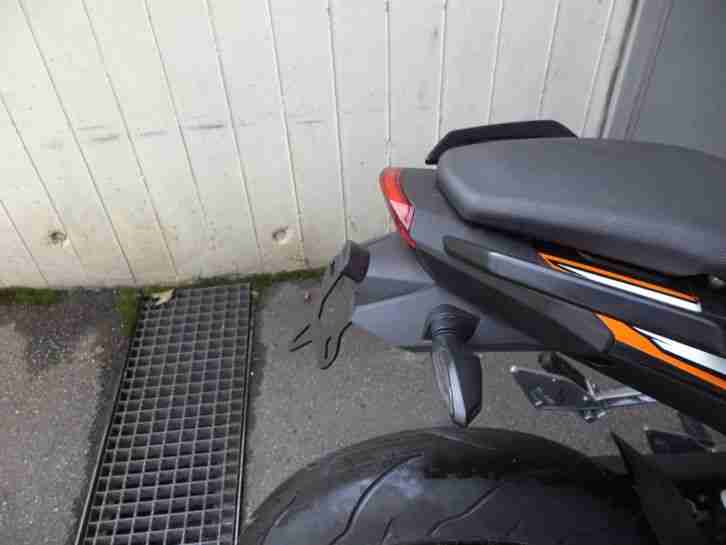KTM 125 Duke ABS NEUFAHRZEUG ohne Zul. R&G HECK