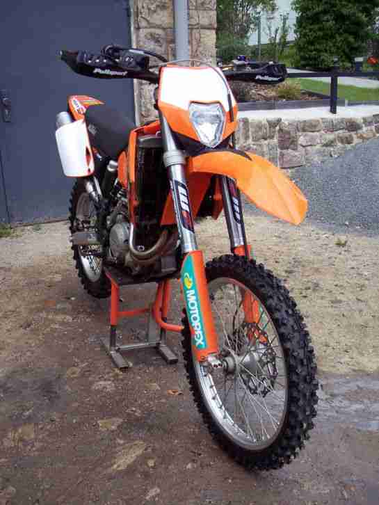 KTM 250 EXC F Baujahr 2002 Reifen / Scheiben / Bremsen NEU