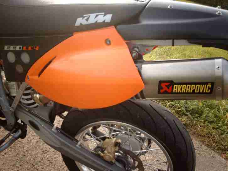 KTM 660 SMC Supermoto