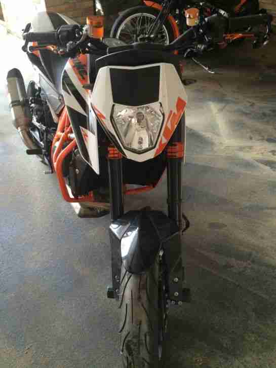 KTM 690 Duke R Motorrad