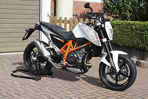 KTM 690 Duke