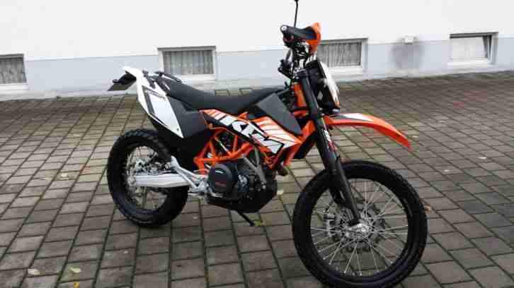 KTM 690 Enduro R, Erstz. 2013, wenig Kilometer, Top gepflegt,