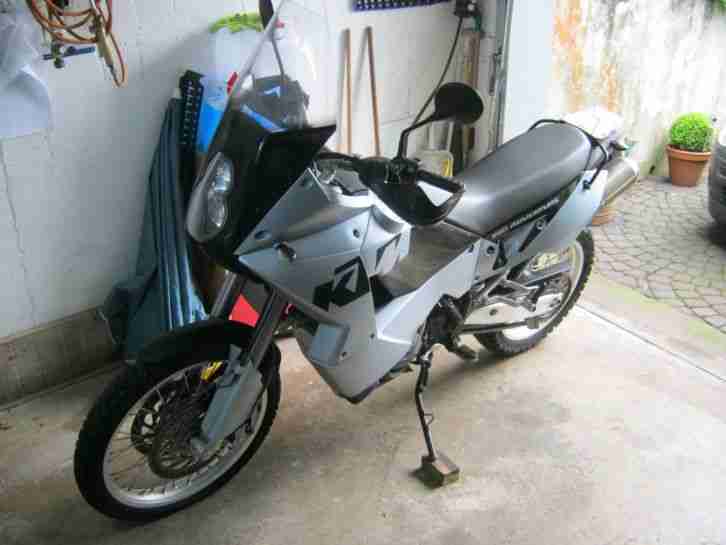 950 Adventure LC8 Silber