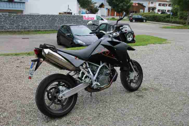 KTM 950 LC8 Supermoto