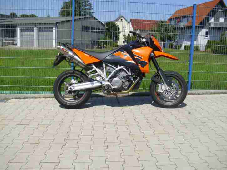 950 SM LC8 Supermoto