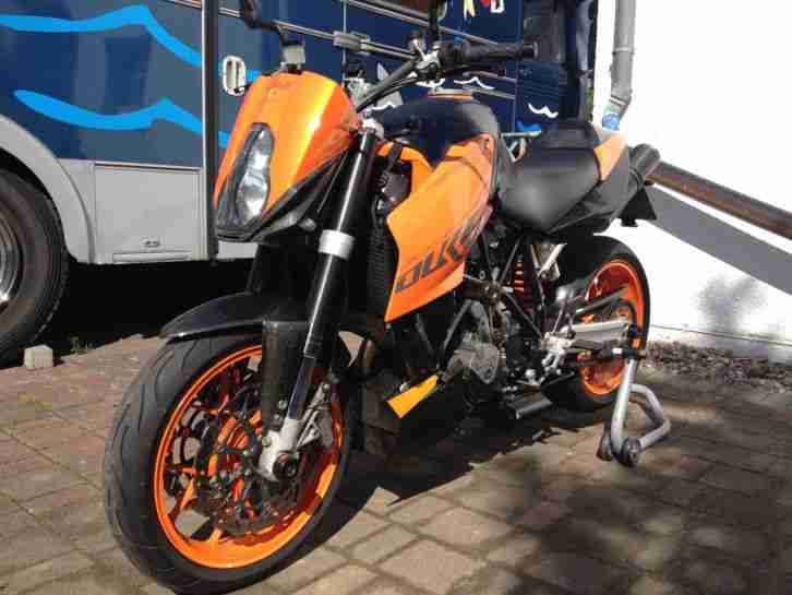 KTM 990 LC8 SUPERDUKE