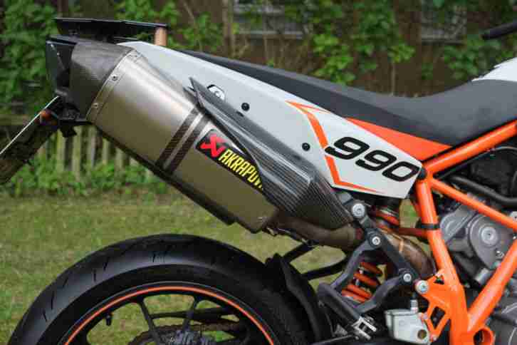 KTM 990 SMR mit Akrapovic Komplettanlage