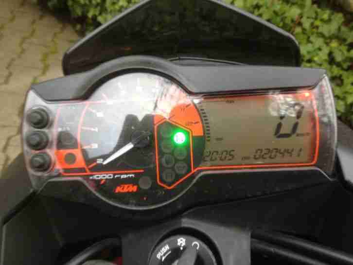 KTM 990 SUPER DUKE R, Reifen+TÜV NEU
