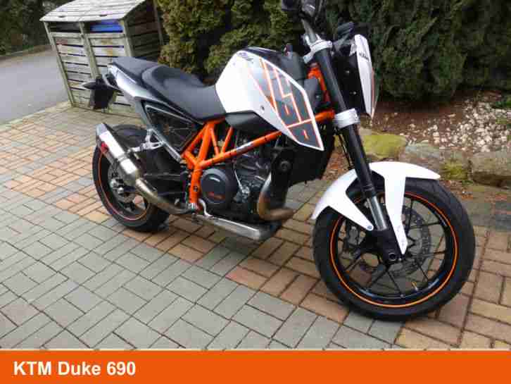 KTM DUKE 690 - Drossel 48 PS - Besser wie neu mit umfangreichem Zubehör