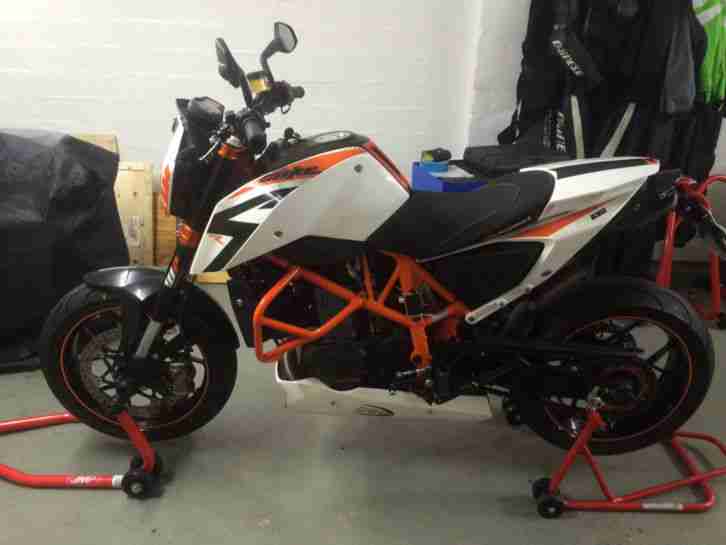 KTM DUKE 690 R ABS incl. Stage 1 Tuning, viele Extras, ansehen!!