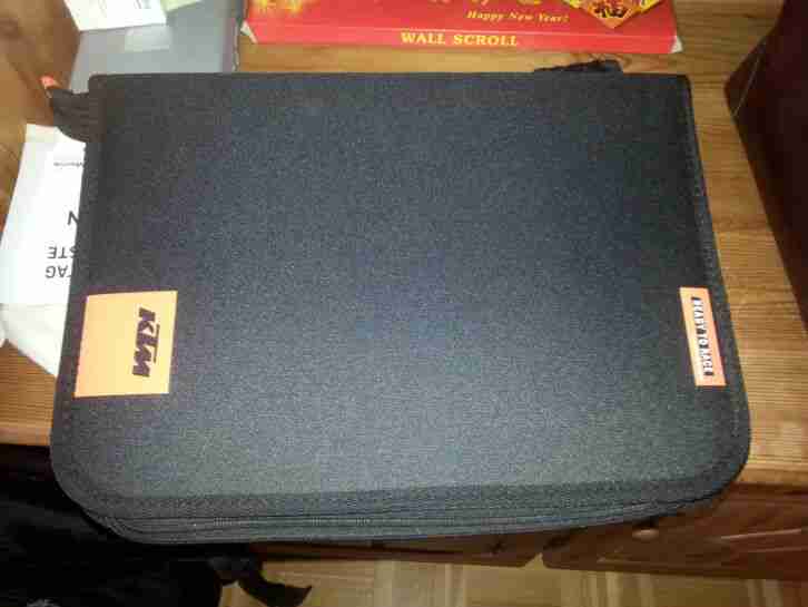 KTM Dokumentenmappe aus Haushaltsauflösung