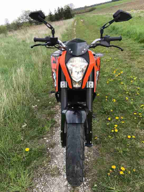KTM Duke 125
