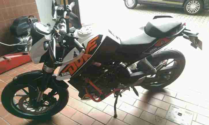 KTM Duke 125