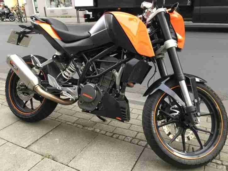 Duke 125 mit Powerparts