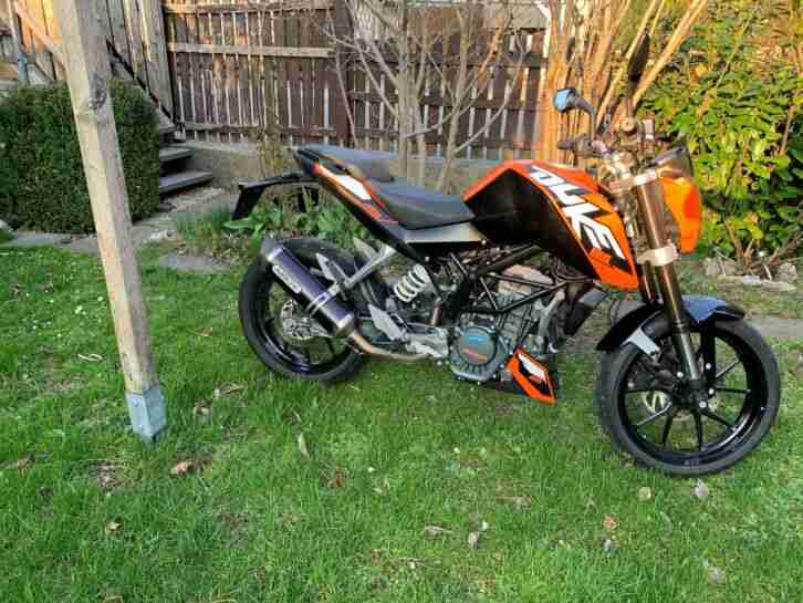 KTM Duke 125
