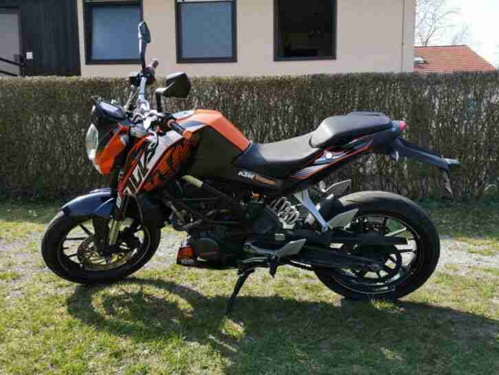 KTM Duke 125