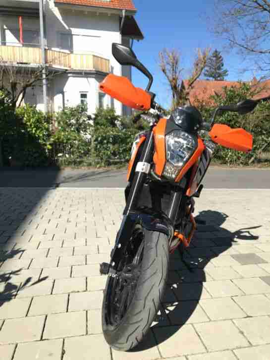 KTM Duke 125