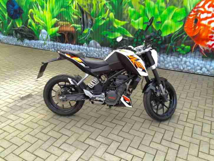KTM Duke 200 Neuwertig
