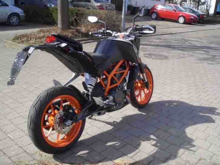 KTM Duke 390 ABS 2014 Auffahrunfall Heckschaden Unfall 1659 km