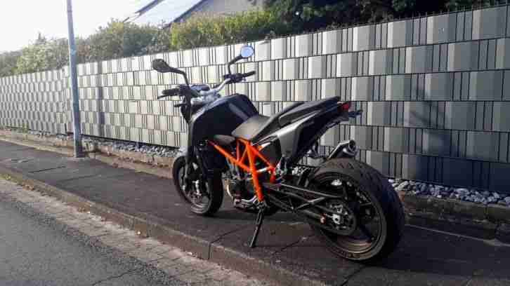 KTM Duke 690 BJ 2012 mit ABS sehr guter Zustand