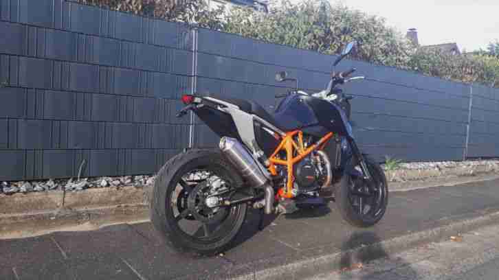 KTM Duke 690 BJ 2012 mit ABS sehr guter Zustand