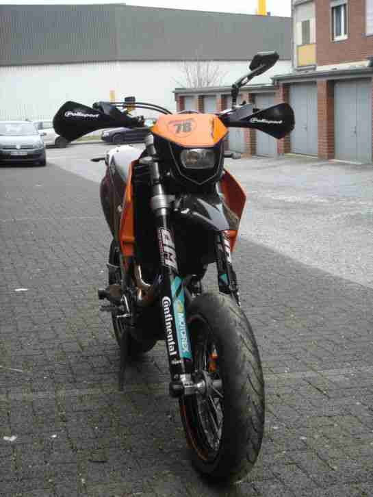 LC4 640 SUPERMOTO PRO