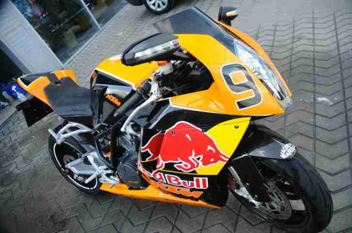 RC 8 Red Bull Edition