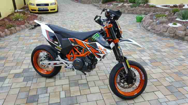 SMC 690 R Supermoto Super Moto