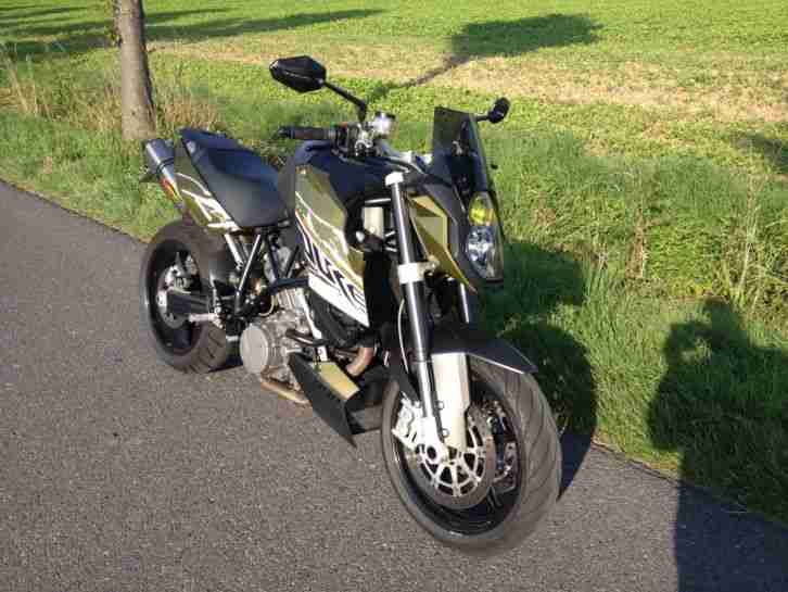 KTM Superduke 990, Akrapovic & viel Zubehör Topzustand