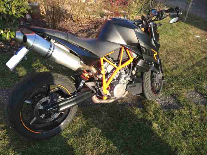 KTM Superduke 990 R, 14200 km Brembo Bremsen, Lenkungsdämpfer und..Top Zustand