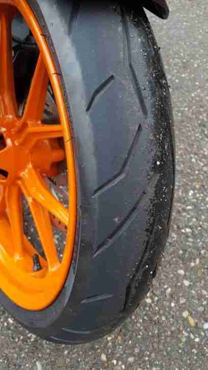 KTM duke 390 A-2 Zulassung mit KTM Power Parts - wie NEU 1.Hd. Scheckheftgepfl.