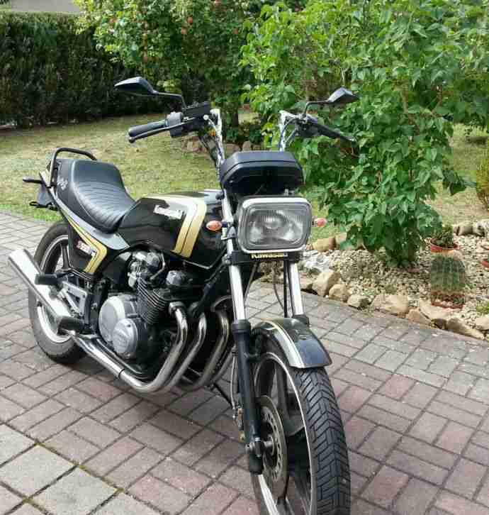 Kawasaki 550 F , KZ 550 B Umbau Sonder - Lackierung Z. Lenker