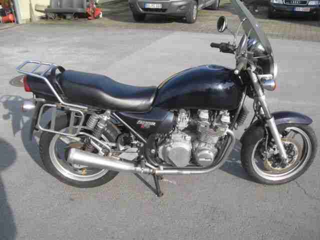 Kawasaki 750 ZEPHYR aus Baujahr 1994 mit Deutschen Papiere der MOTOR DREHT