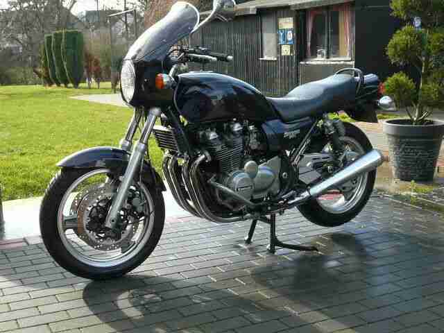 Kawasaki 750 Zephyr in gutem Zustand