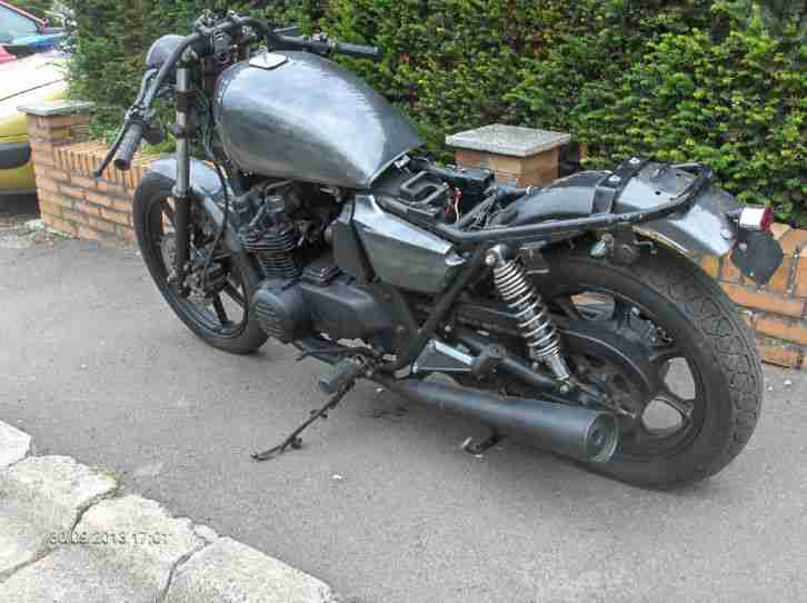 Kawasaki Bobber Brat Styler Umbau Projekt Ansehen