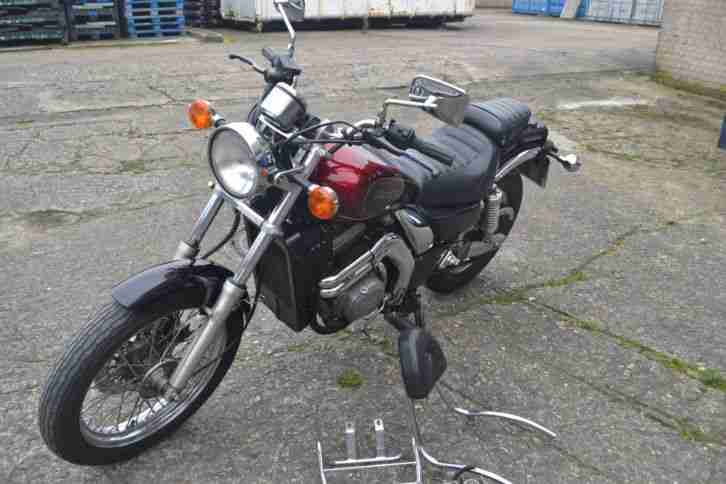 Kawasaki EL 250 B in gepflegtem Zustand