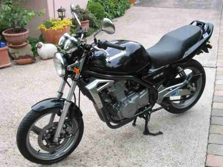 Kawasaki ER 5 Twister - schwarz/anthrazit - mit Original 5.900 KM