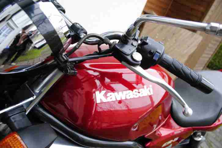 Kawasaki ER-5, abgepolstert, 32.823 km, TÜV bis 06/17, 35 KW, guter Zustand