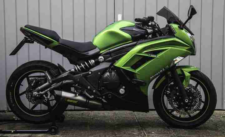 Kawasaki ER 6 f 2012, mit viel Zubehör