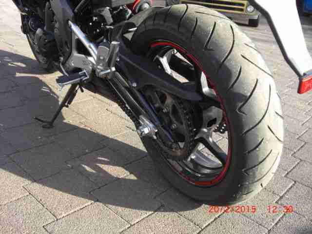 Kawasaki ER6N ABS 25KW oder 72PS fast NEU