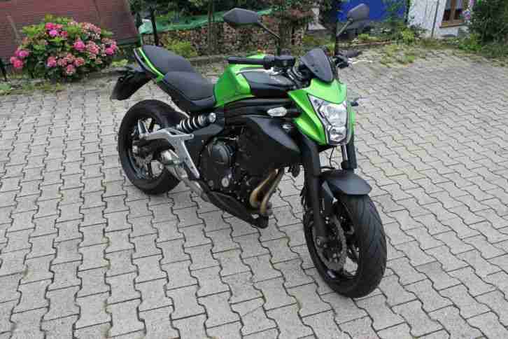 Kawasaki ER6N mit Tieferlegung Baujahr 2013