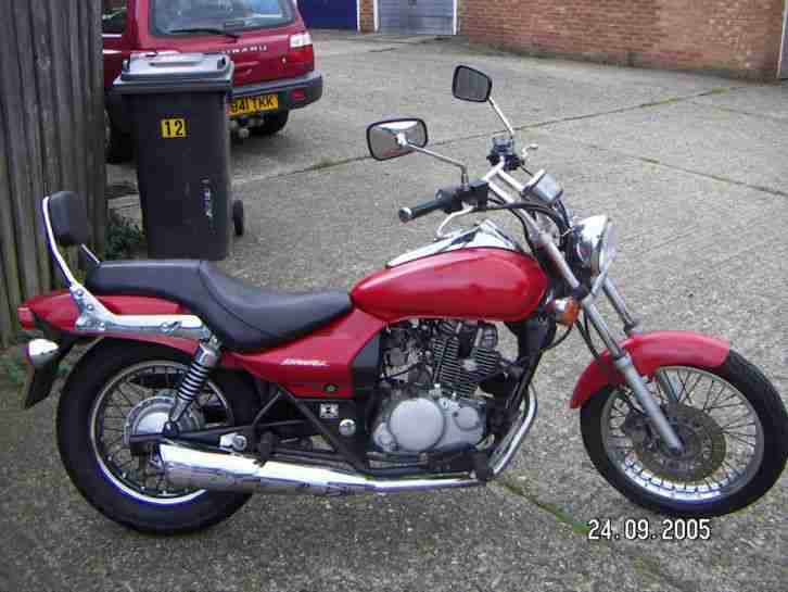 Kawasaki Eliminator 125 (BN125A) *Teileträger/Neuaufbau*