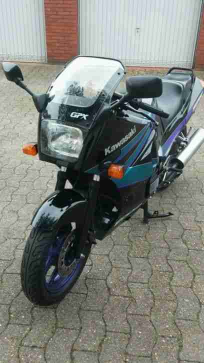 Kawasaki GPX 600