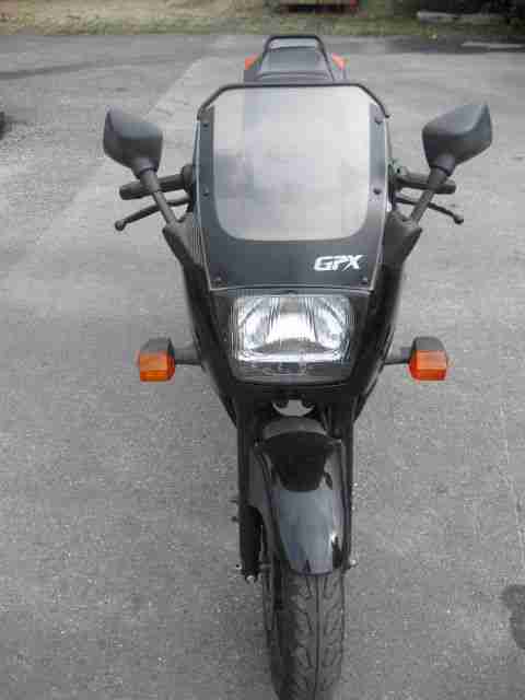 Kawasaki GPX 600 R Baujahr 1995 TÜV 04 - 2015 Motor dreht mit Papiere/Schlüssel